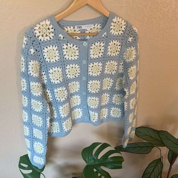 Zara Sweaters - Zara granny square knit floral cropped sweater cream and blue cardigan size med